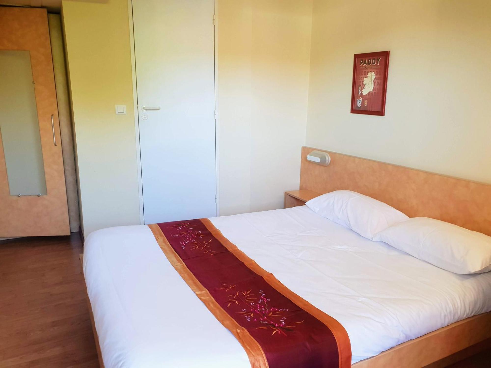 Logis Hotel Restaurant Cruzel Maurs المظهر الخارجي الصورة