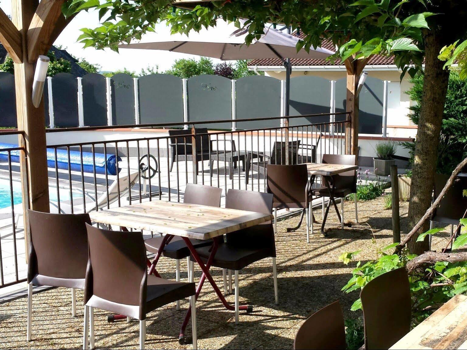 Logis Hotel Restaurant Cruzel Maurs المظهر الخارجي الصورة