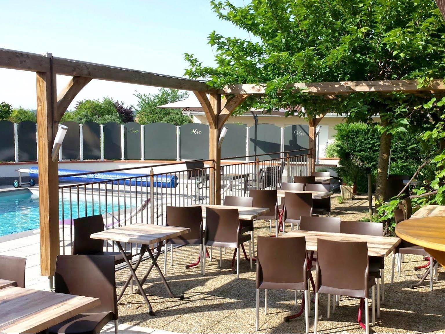 Logis Hotel Restaurant Cruzel Maurs المظهر الخارجي الصورة